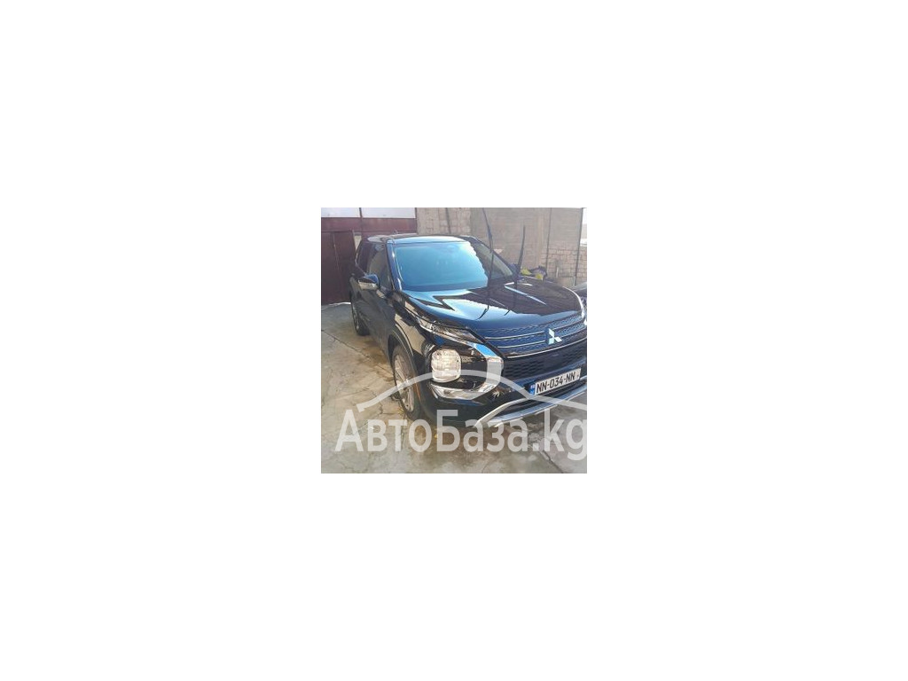 Mitsubishi Outlander 2017 года за ~2 105 300 сом