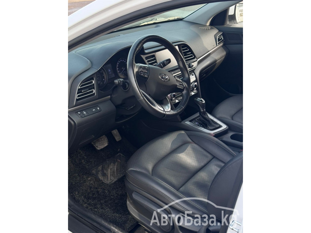 Hyundai Avante 2017 года за ~1 140 400 сом