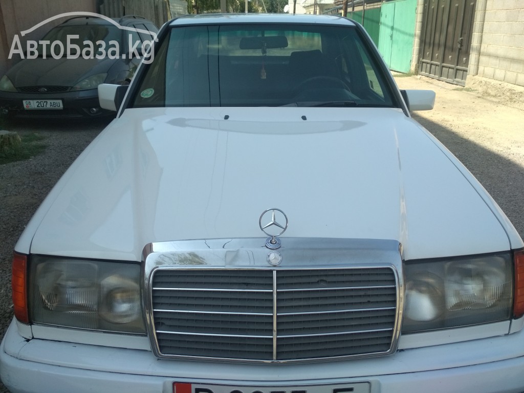 Mercedes-Benz E-Класс 1989 года за 12 500 сом