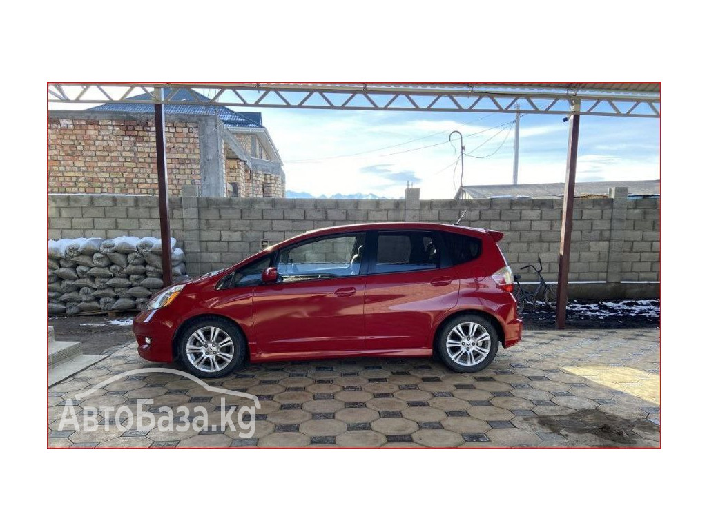 Honda Fit 2010 года за 5 000$