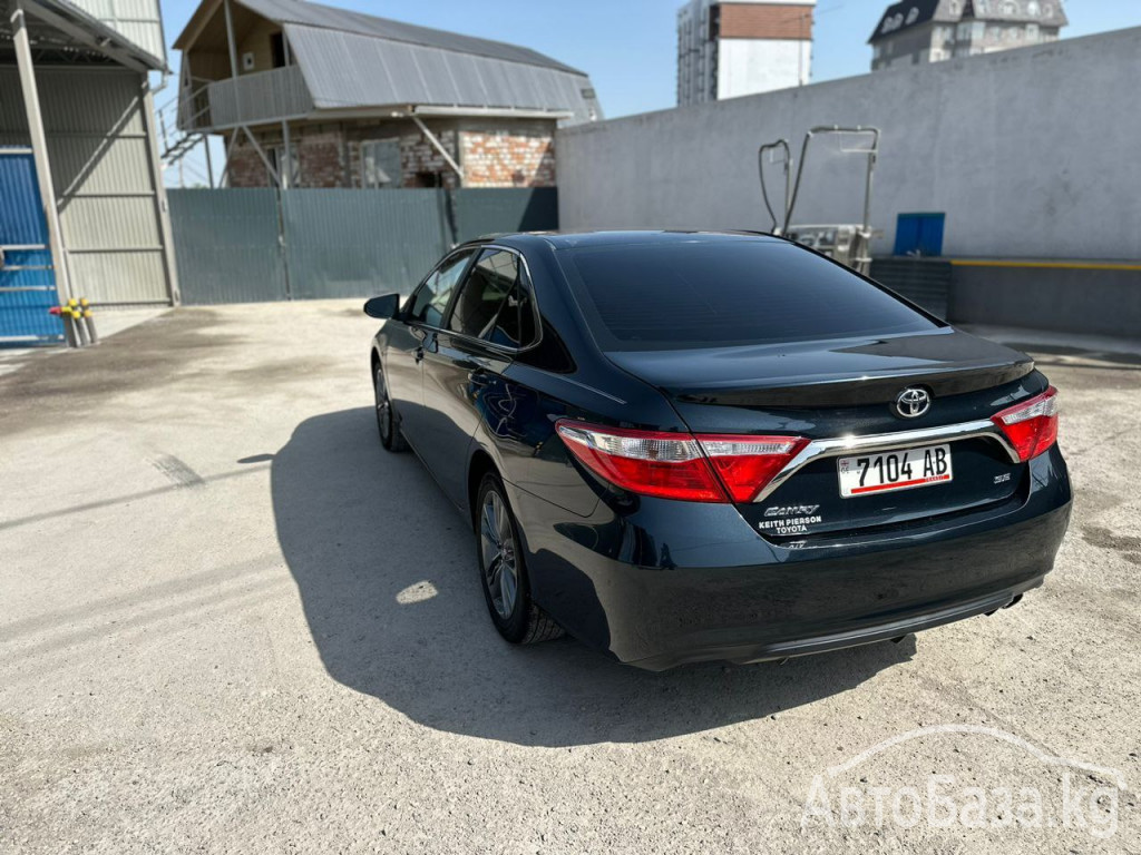 Toyota Camry 2017 года за 15 800 сом