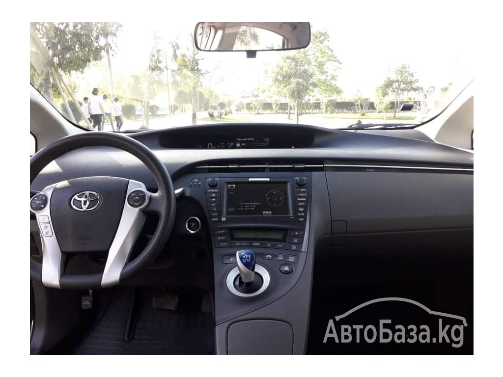 Toyota Prius 2011 года за ~911 600 сом