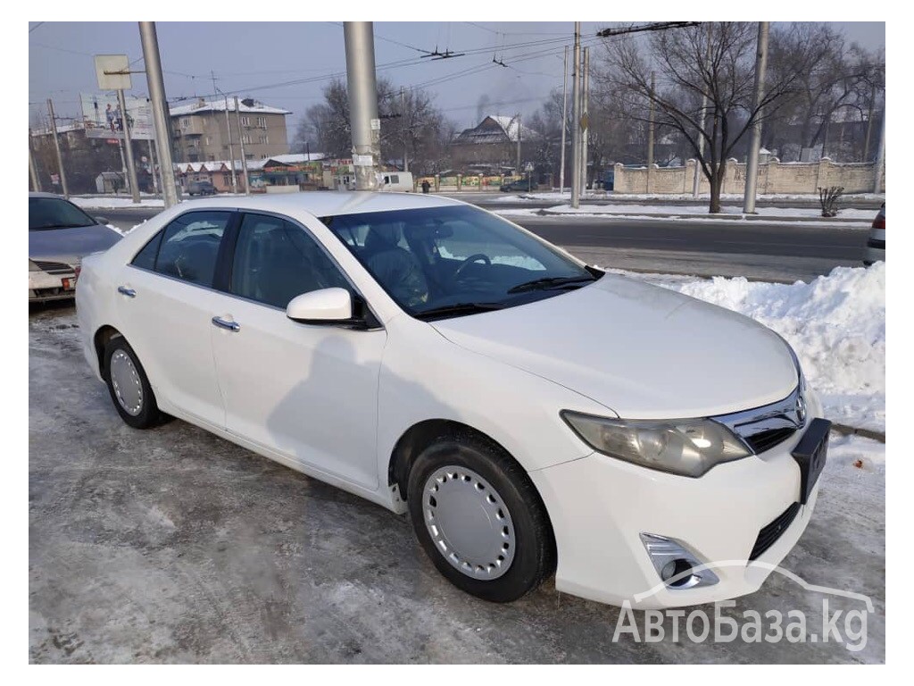 Toyota Camry 2014 года за ~939 700 сом