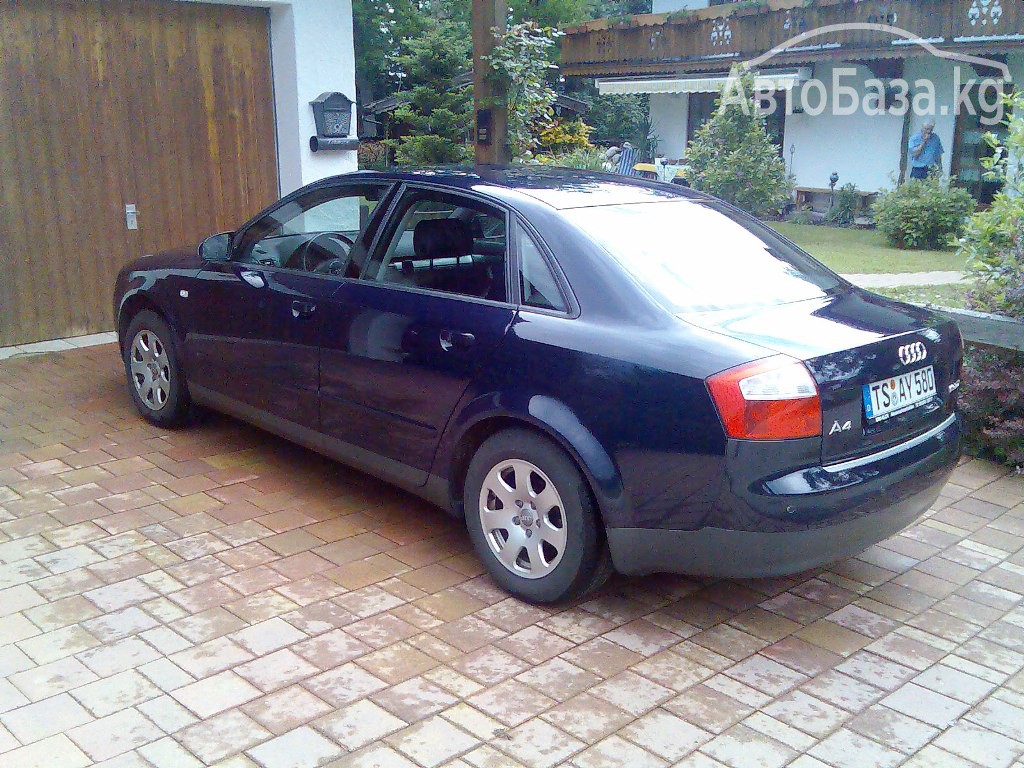 Audi A4 2001 года за 280 000 сом