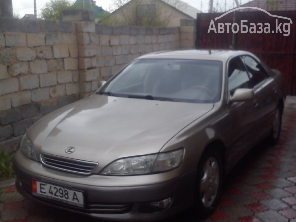 Lexus ES 2000 года за ~162 400 сом