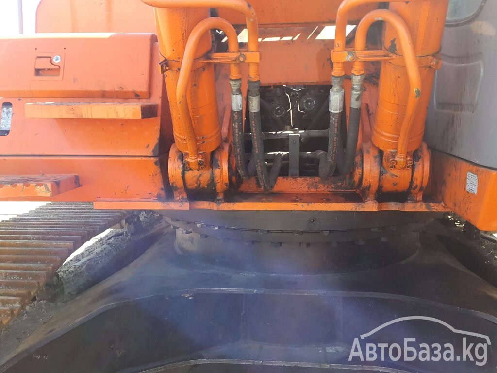 Экскаватор Hitachi ZX330LC-3