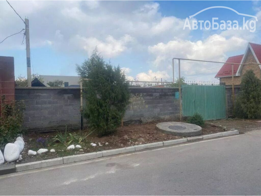 Продаю участок с времянкой, участок 4,2 соток, фактически 7 сотых