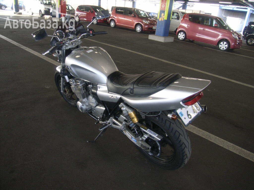 Мотоцикл Yamaha XJR400