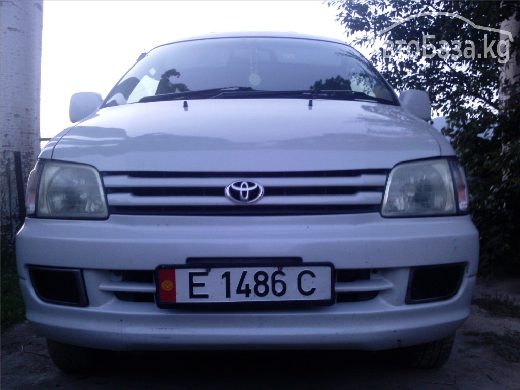 Toyota Noah 1998 года за ~278 300 сом