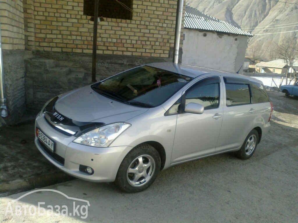 Toyota Wish 2004 года за ~388 000 сом