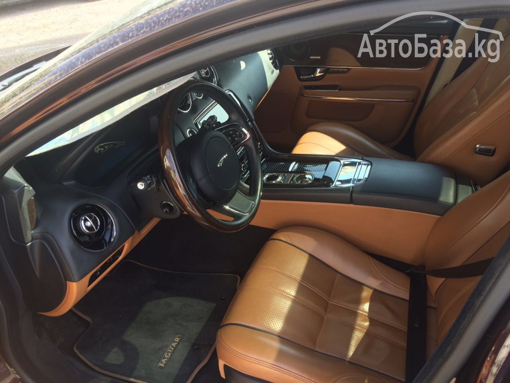 Jaguar XJ 2012 года за ~2 389 400 сом