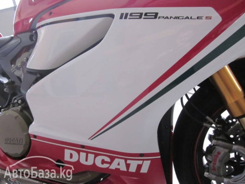 Мотоцикл Ducati Panigale 1199 S Tricolore
