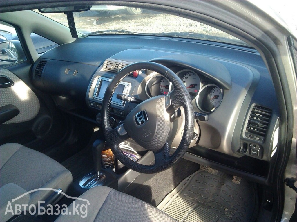 Honda Fit 2003 года за ~300 сом