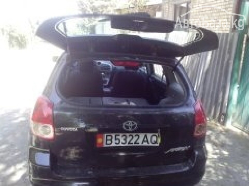 Toyota Matrix 2003 года за ~560 400 сом