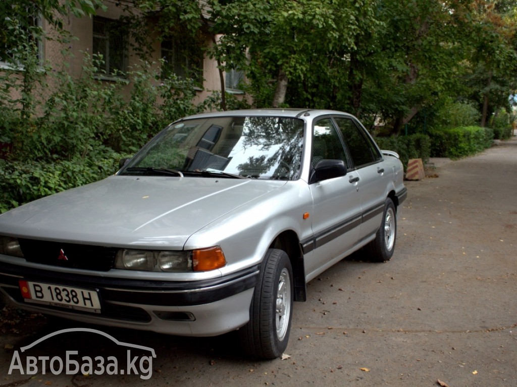 Mitsubishi Galant 1989 года за 120 000 сом