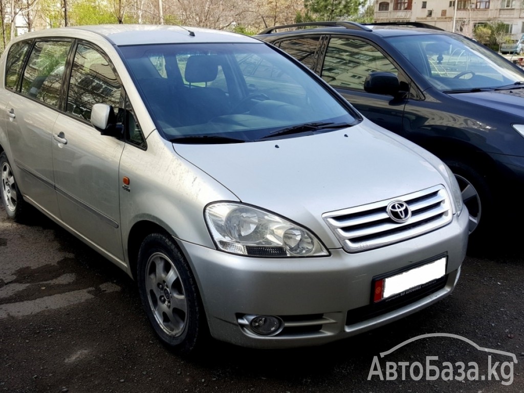 Toyota Avensis 2003 года за ~487 100 сом