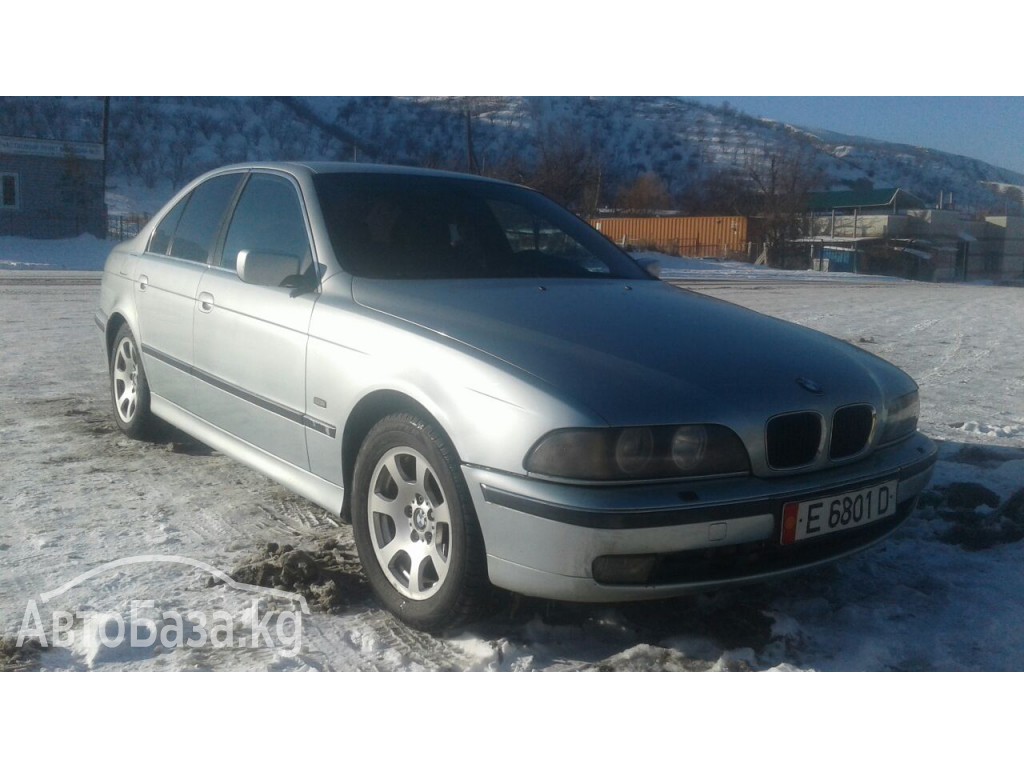 BMW 5 серия 2000 года за 270 000 сом