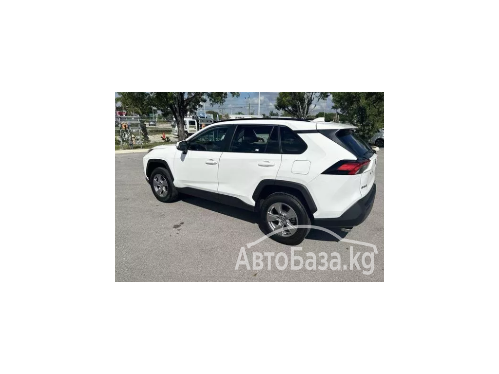 Toyota RAV4 2017 года за ~1 052 700 сом