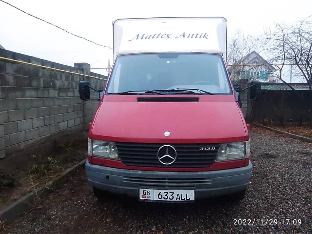 Фургон Mercedes-Benz Sprinter