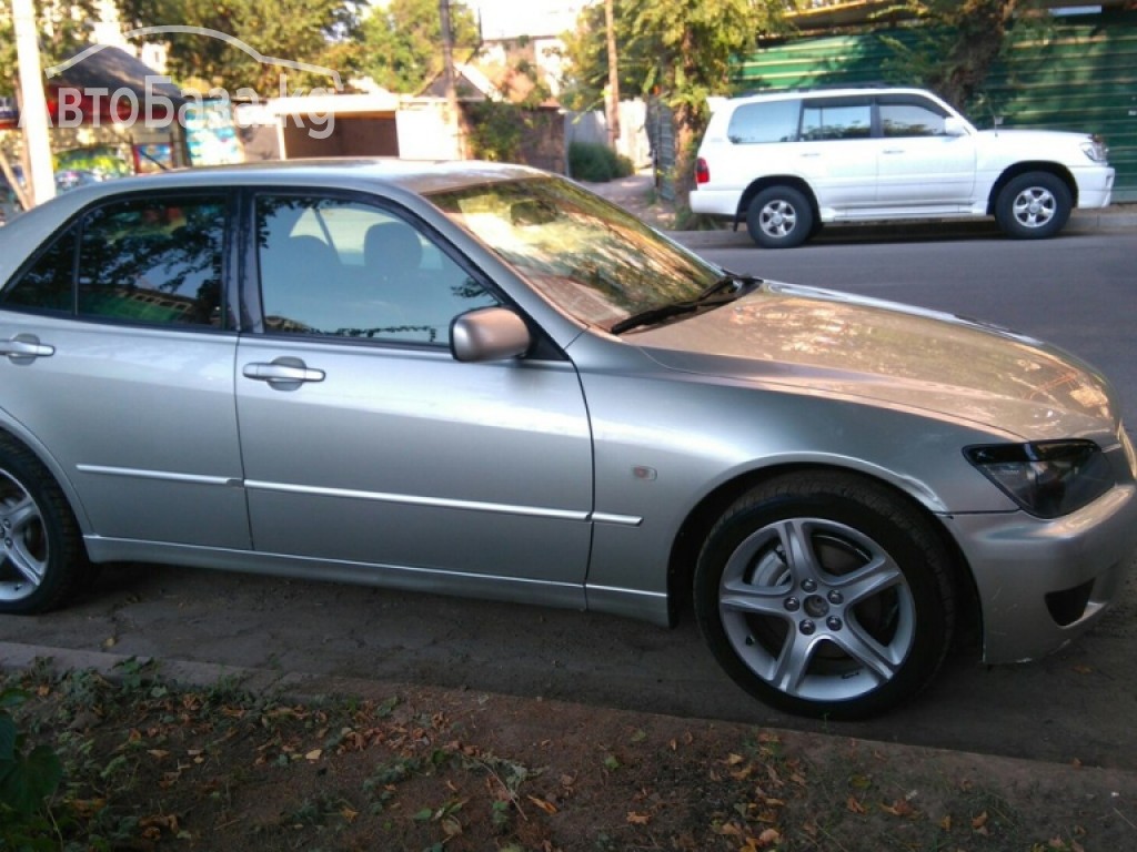 Lexus IS 2002 года за ~474 200 сом