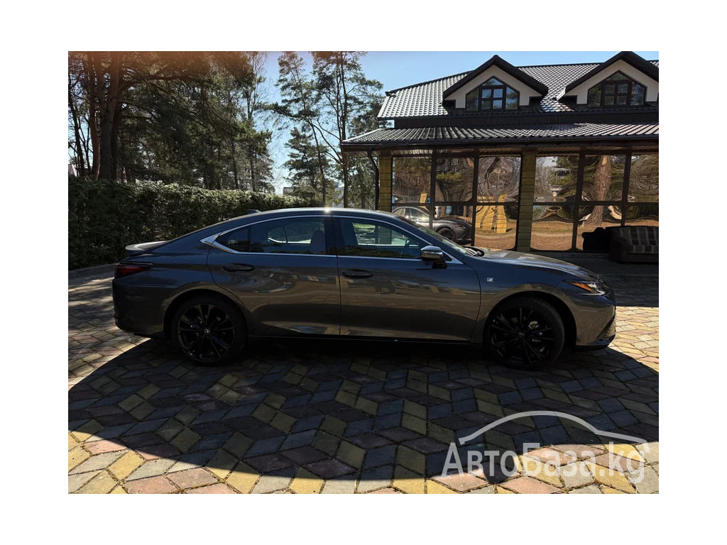 Lexus ES 2017 года за ~4 561 500 сом