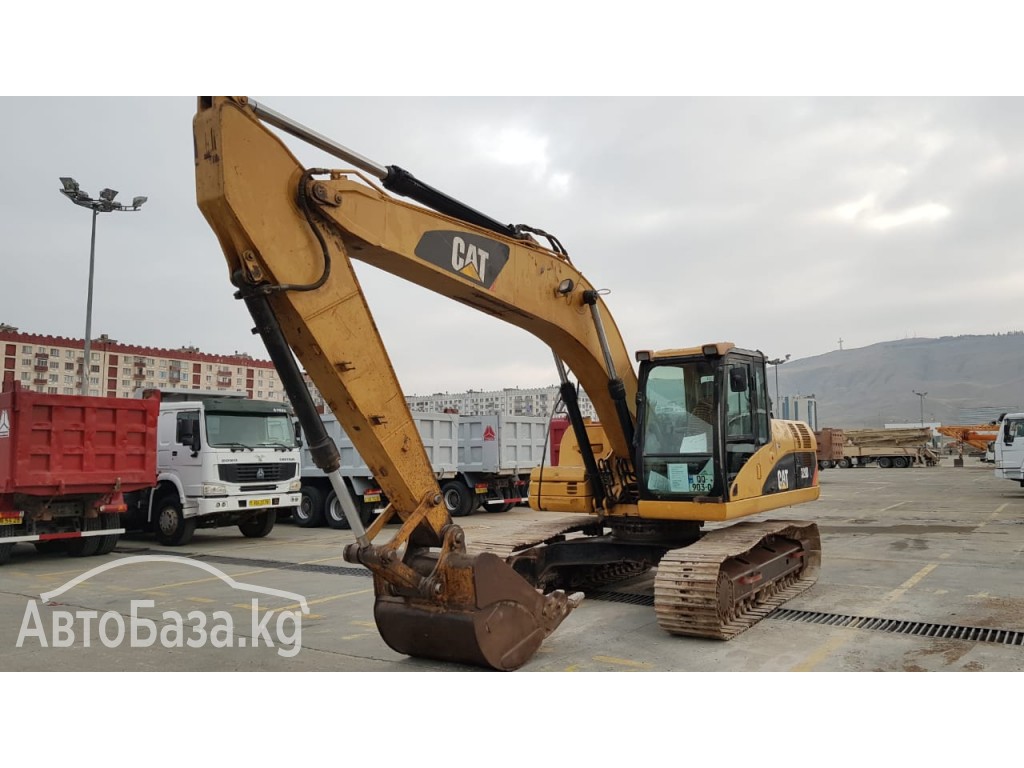 Продам гусеничный экскаватор Caterpillar 320DL