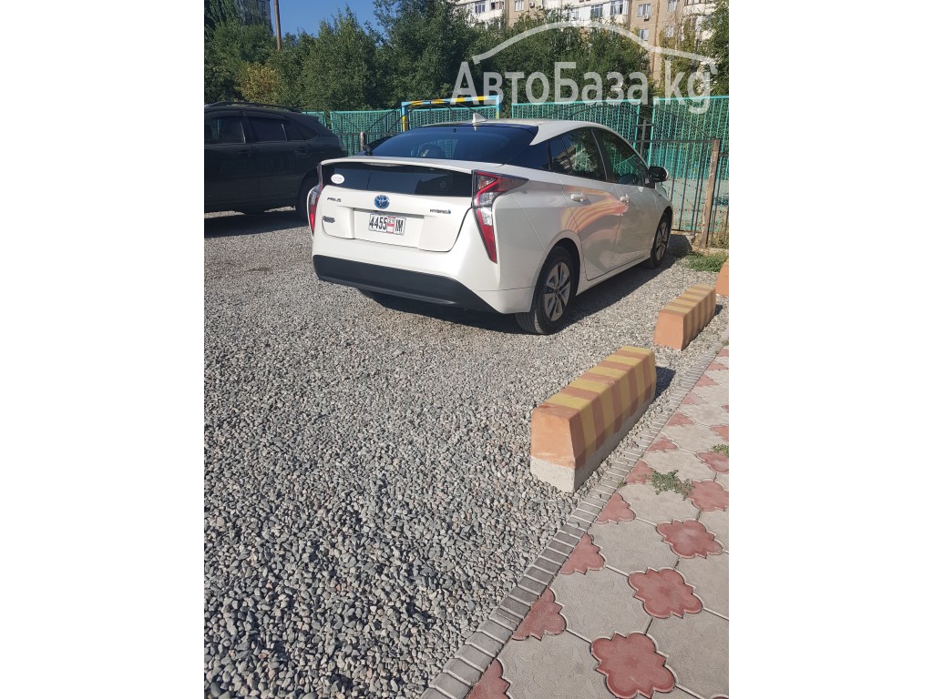 Toyota Prius 2016 года за 15 300$