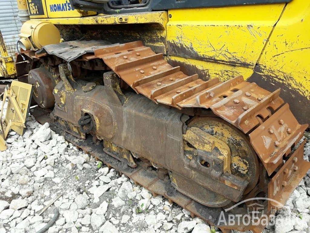 Бульдозер Komatsu D 65E-12