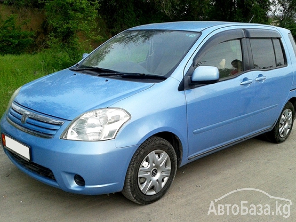 Toyota Raum 2003 года за 325 000 сом