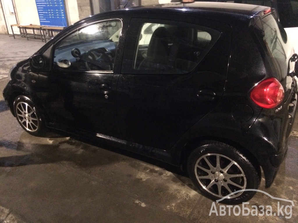 Toyota Aygo 2008 года за 315 000 сом