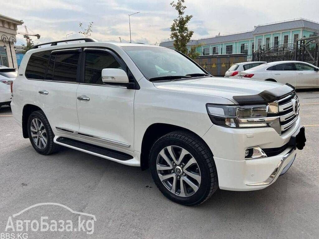 Toyota Land Cruiser 2017 года за ~6 579 000 сом