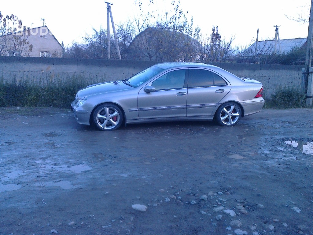 Mercedes-Benz C-Класс 2005 года за ~431 100 сом