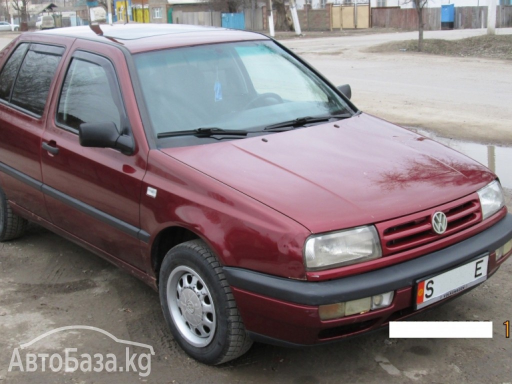 Volkswagen Vento 1993 года за ~215 600 сом