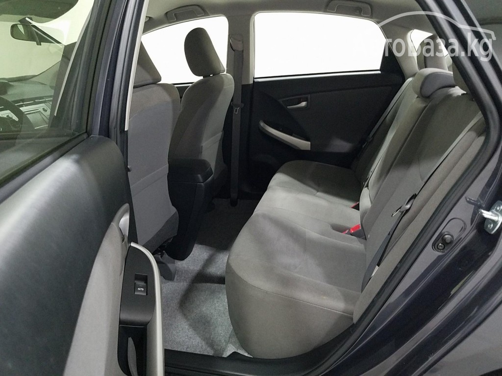 Toyota Prius 2015 года за ~1 557 600 сом