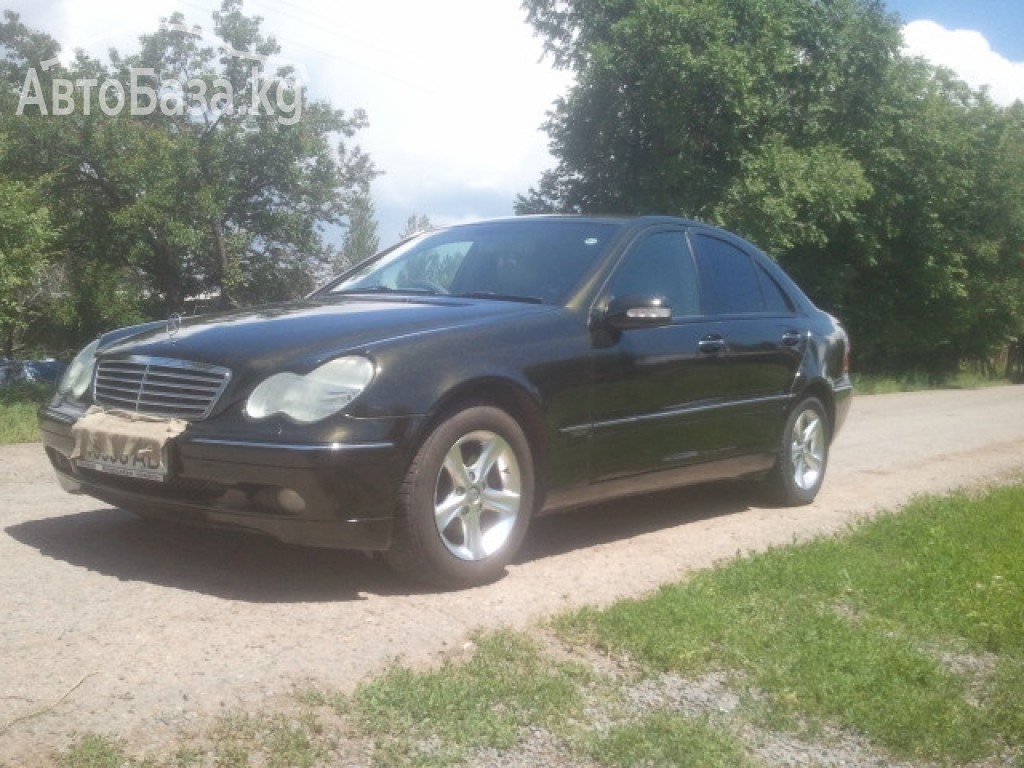 Mercedes-Benz C-Класс 2002 года за 6 000$