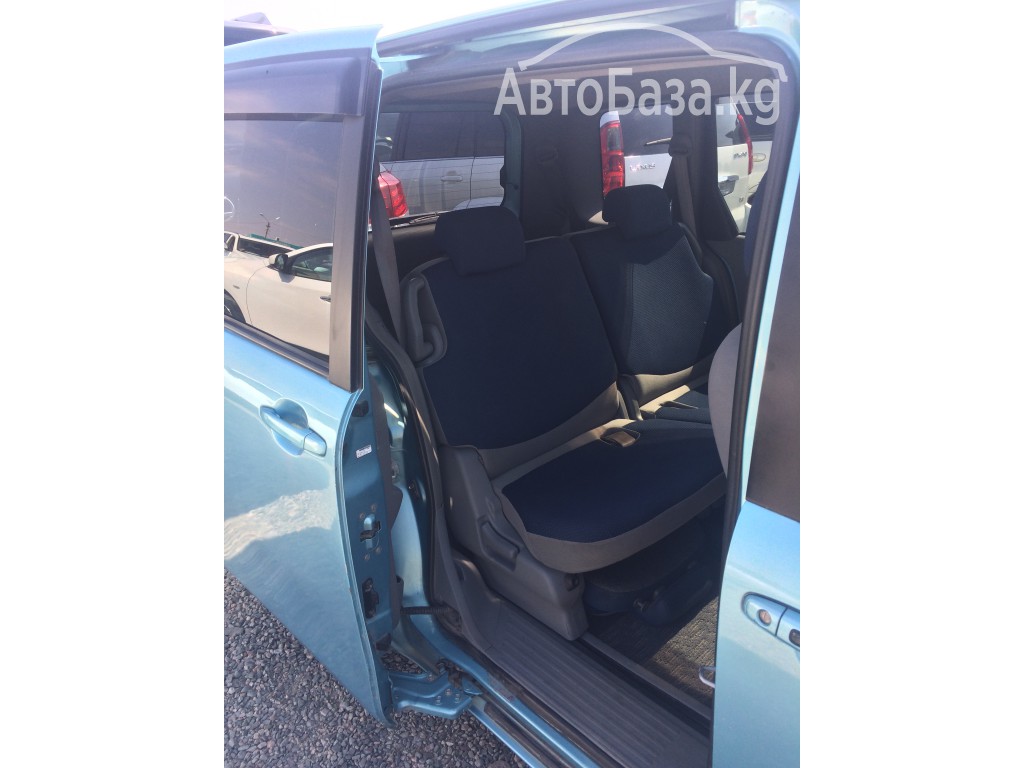 Toyota Sienta 2004 года за ~403 400 сом