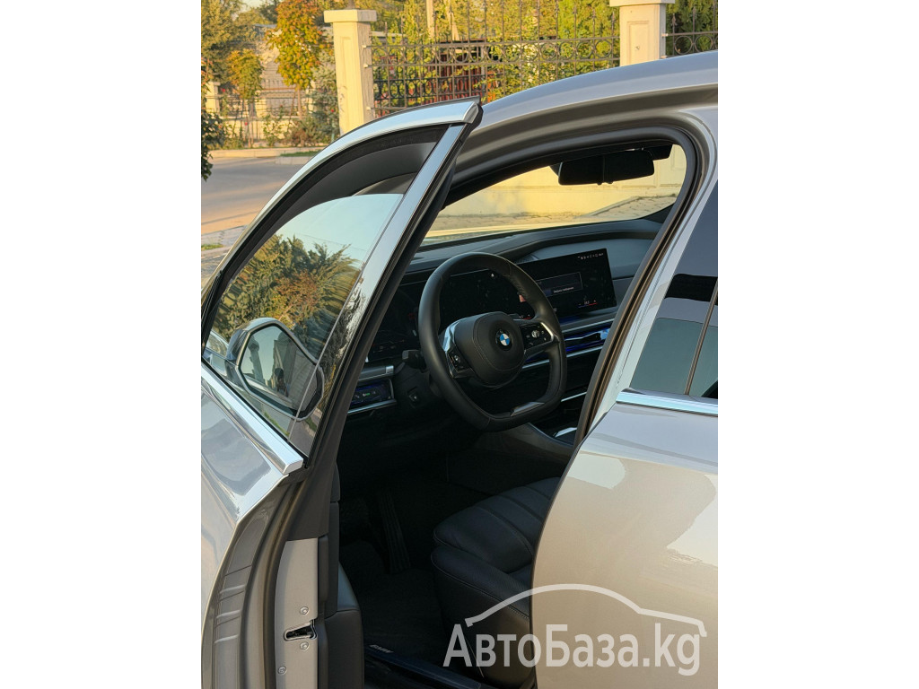 BMW 7 серия 2017 года за 114 000$