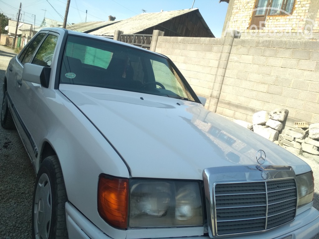 Mercedes-Benz E-Класс 1989 года за 12 500 сом