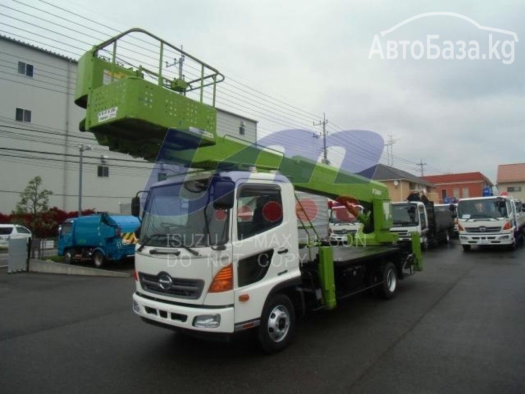 Автовышка Hino 