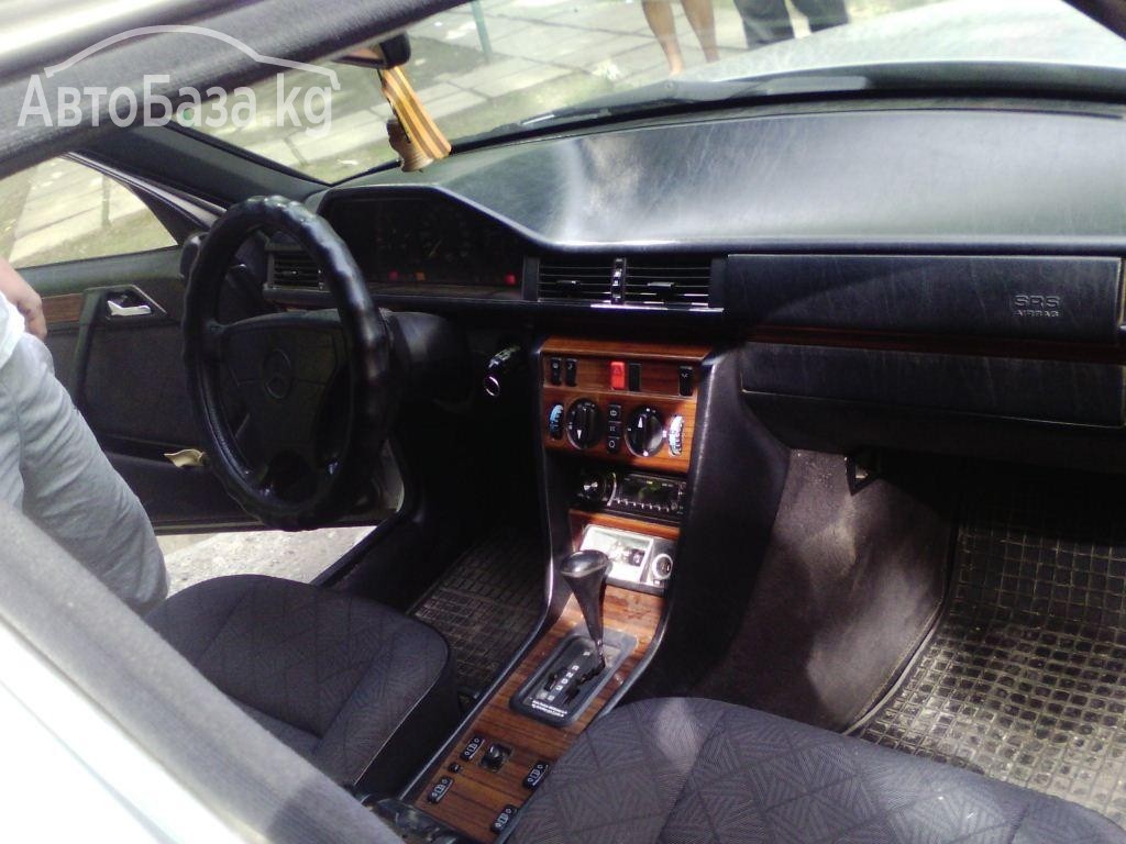 Mercedes-Benz E-Класс 1994 года за ~427 300 руб.