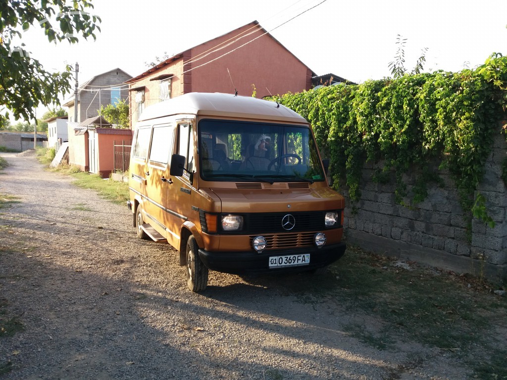 Mercedes-Benz Дамлер Бенц 207D