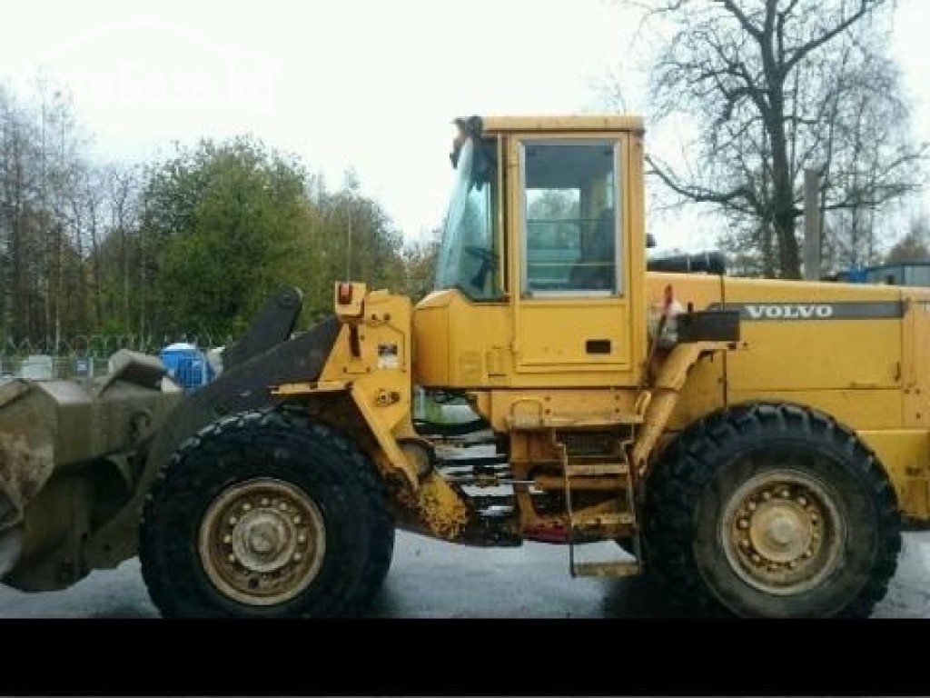 Погрузчик Volvo L90D