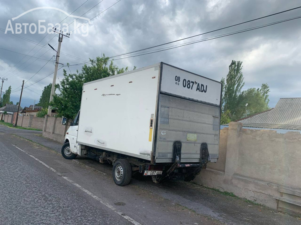 Фургон Mercedes-Benz Sprinter 
