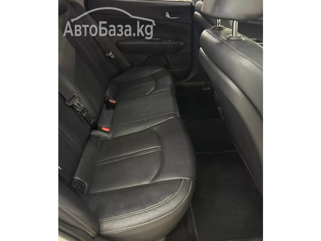 Kia K5 2017 года за 14 200$