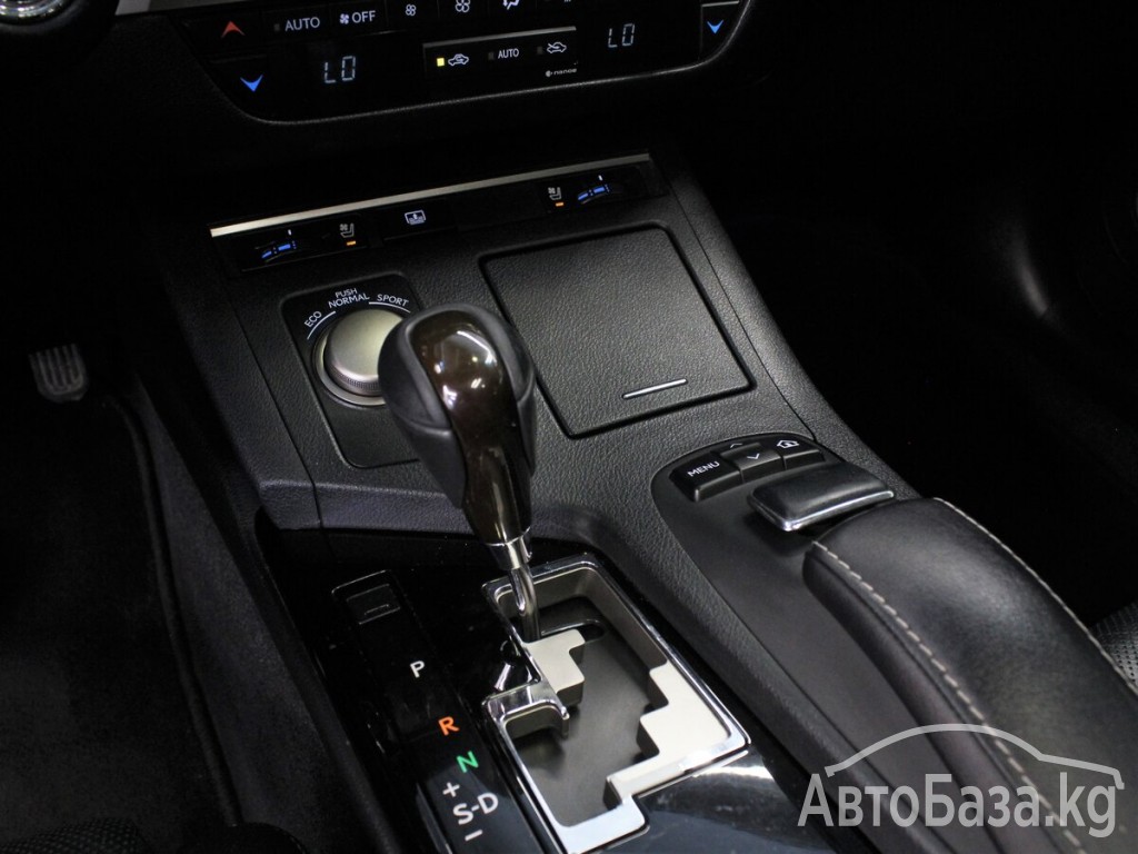 Lexus ES 2014 года за ~2 123 900 сом