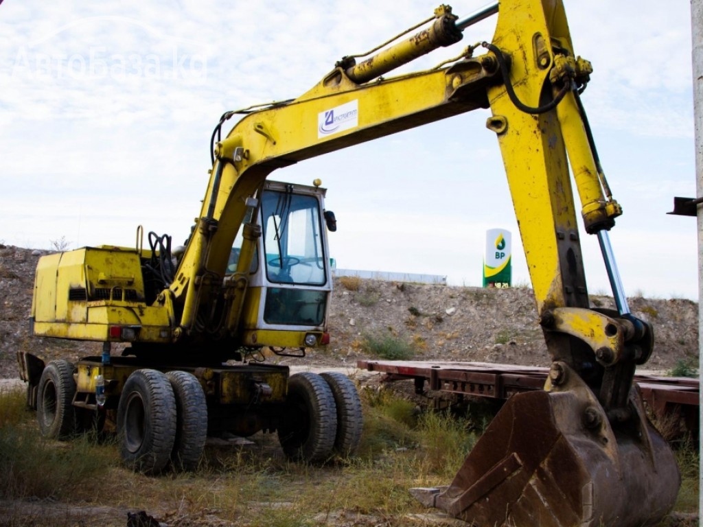 Экскаватор Liebherr eo3322