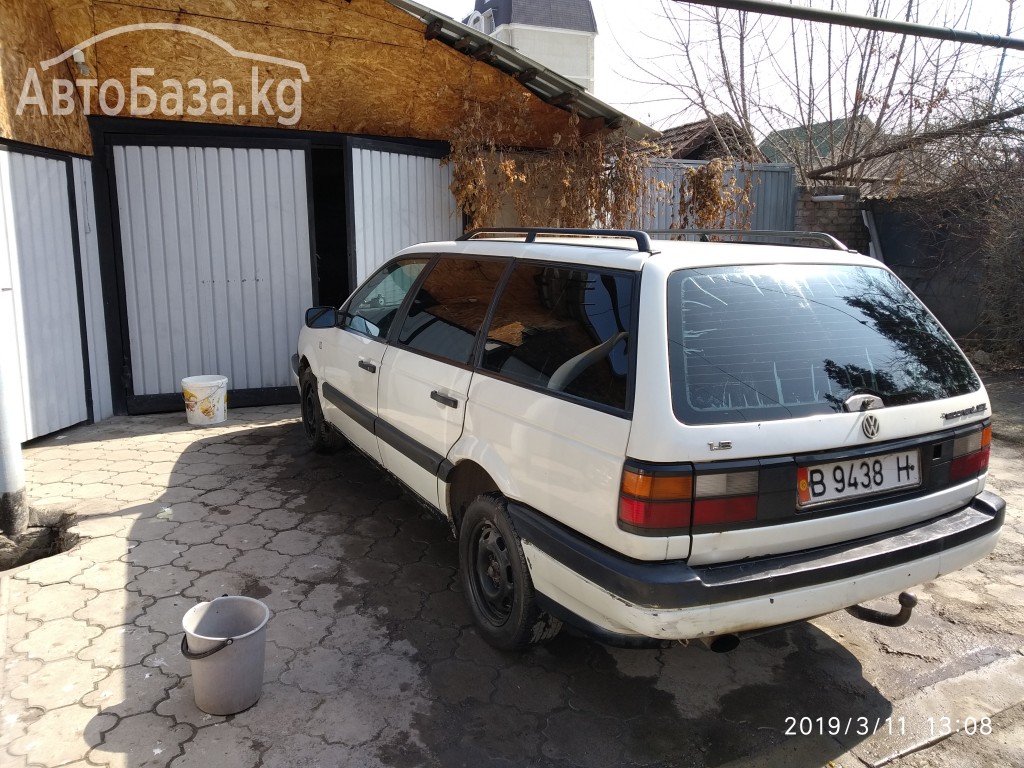 Volkswagen Passat CC 1990 года за 90 000 сом