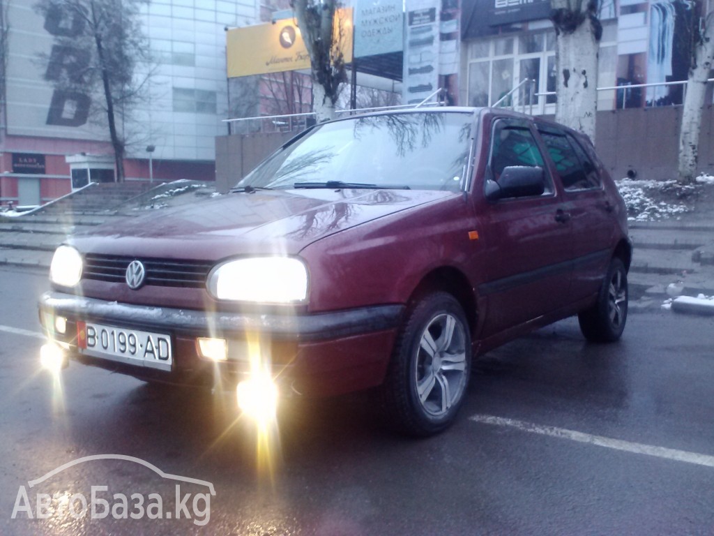 Volkswagen Golf 1993 года за ~292 100 сом