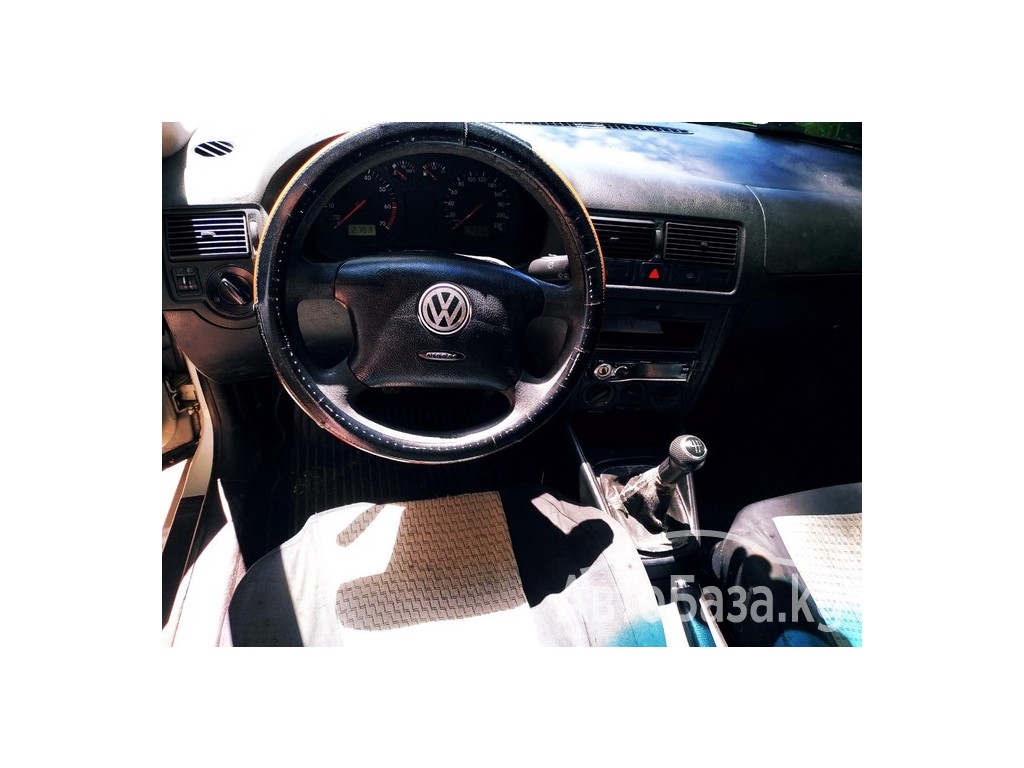 Volkswagen Golf 1999 года за 1 999$