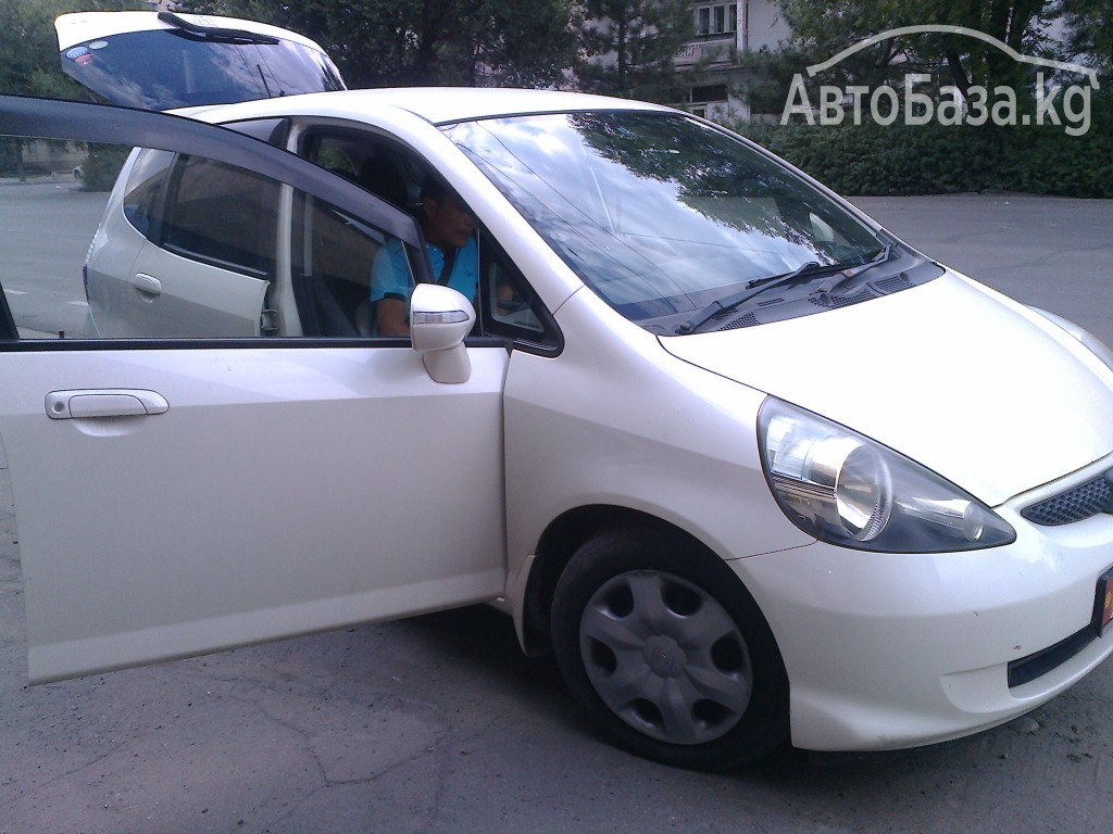 Honda Fit 2005 года за ~327 600 сом